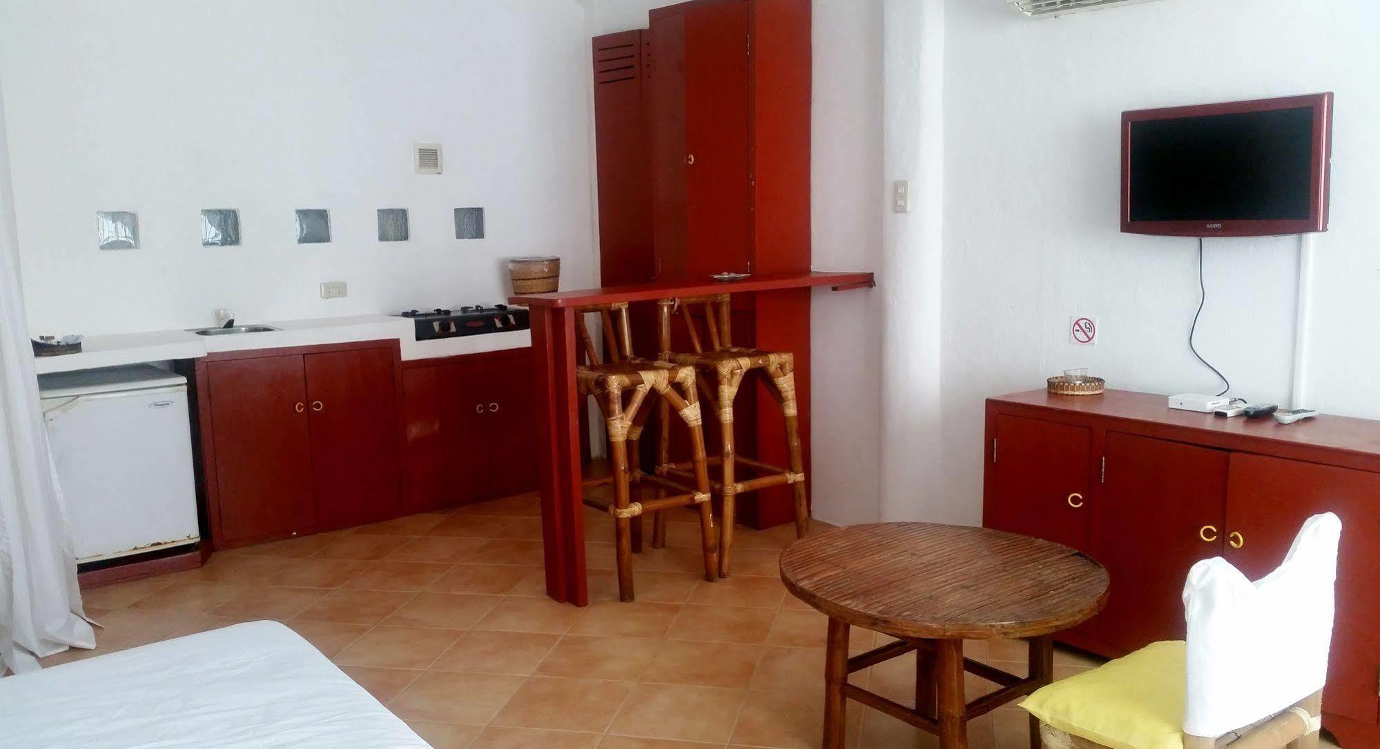 Artista Beach Villa Balabag  Dış mekan fotoğraf