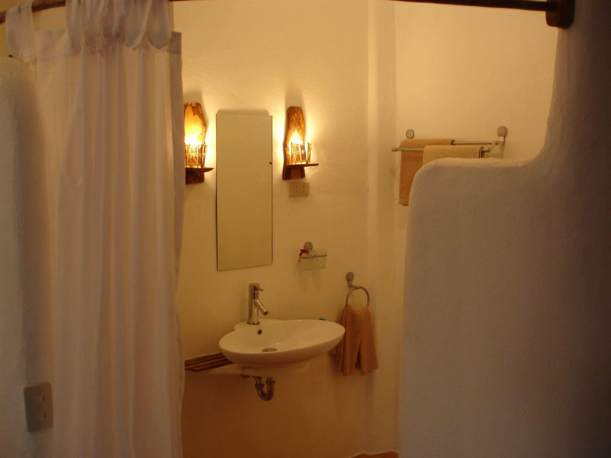 Artista Beach Villa Balabag  Dış mekan fotoğraf